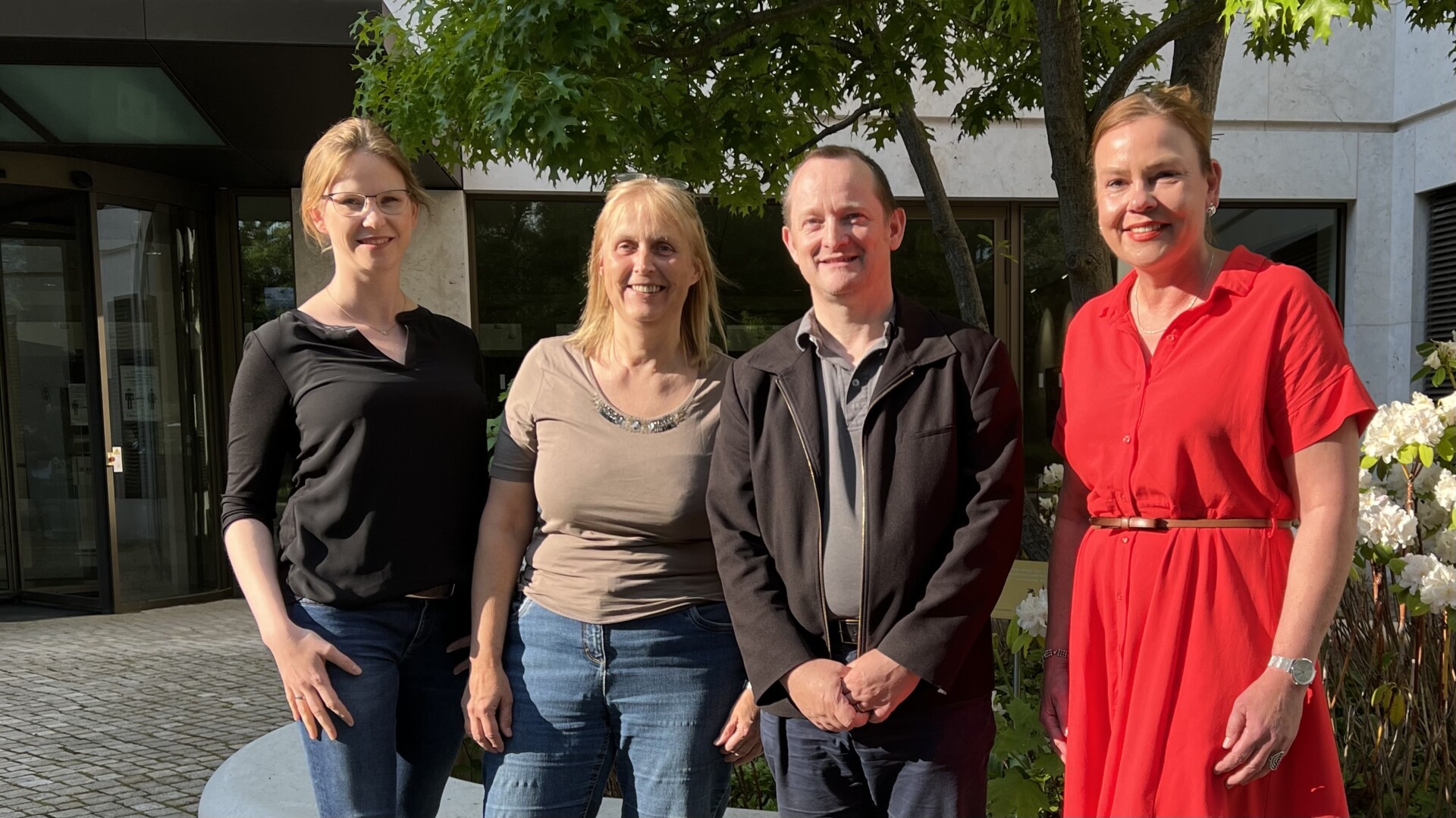 Der Vorstand des Hausärzteverbandes Brandenburg

Dr. Katharina Weinert, Dr. Karin Harre (Vorsitzende), Dr. Walter Mildenberger, Antje Meinecke
